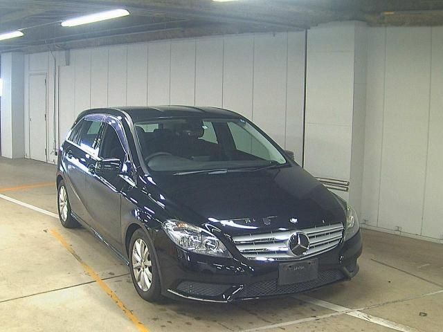 811 MERCEDES BENZ B CLASS 246242 2012 г. (ZIP Osaka)